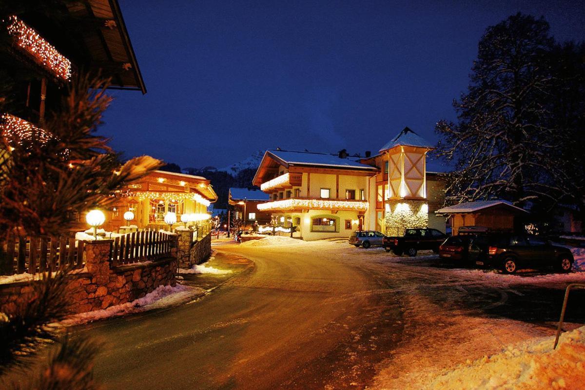 Hotel Hubertus Mit Erlebnislandgasthof Reitherwirt Kitzbühel Zewnętrze zdjęcie
